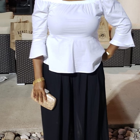 Moa Moa White Off-Shoulder Blouse - Picture 6 of 11